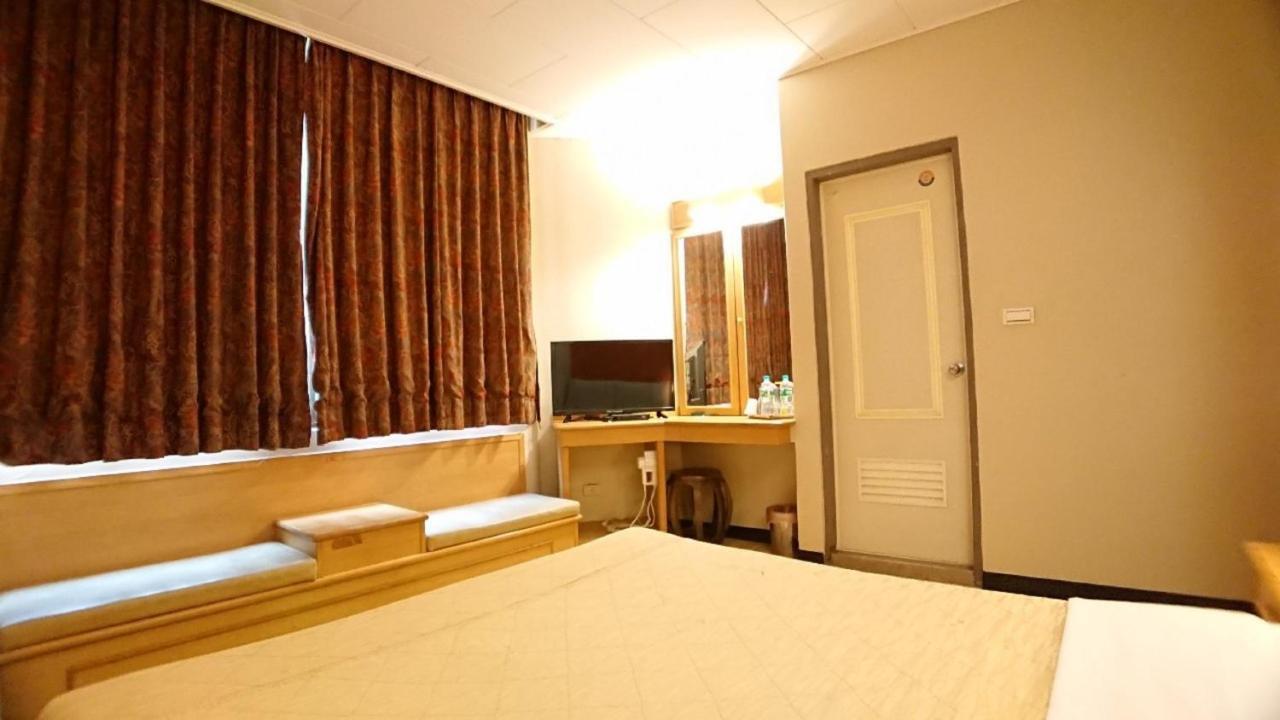 Yes Hotel Цзяї Екстер'єр фото